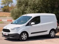 Usado Ford Transit Courier Ambiente 95 CV (69 kW) 2017 Blanco Van