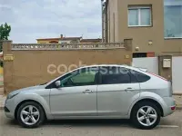 Usado Ford Focus Business Edition 90 CV (66 kW) 2009 Gris / plata Berlina