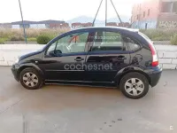 Usado Citroën C3 70 HP (51 kW) 2007 Preto Sedan