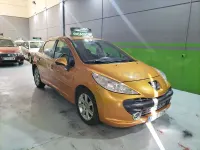 Usado Peugeot 207 90 CV (66 kW) 2007 Marrón Berlina