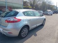 Usado Renault Mégane LIMITED 110 CV (80 kW) 2014 Gris / plata Berlina