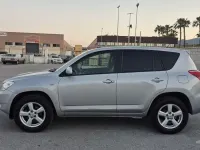 Usado Toyota RAV4 136 CV (100 kW) 2008 Gris SUV