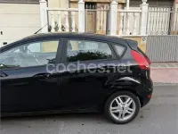 Usado Ford Fiesta Trend 70 CV (51 kW) 2012 Negro Berlina
