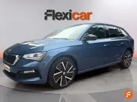 Usado Skoda Scala Sport 110 CV (80 kW) 2022 Azul Utilitario