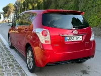 Usado Toyota Verso Advance 112 CV (82 kW) 2014 Granate Monovolumen