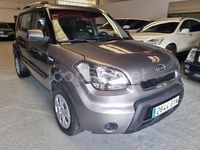 Usado Kia Soul 128 CV (94 kW) 2010 Gris / plata SUV