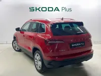 Usado Skoda Karoq Selection 150 CV (110 kW) 2025 Rojo SUV