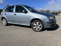 Usado Skoda Fabia Sport 101 CV (74 kW) 2005 Gris / plata Berlina