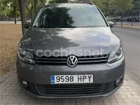 Usado VW Touran Advance 105 CV (77 kW) 2013 Gris / plata Monovolumen