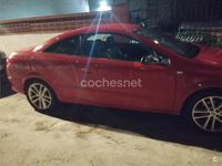 Usado Opel Astra Cabriolet Enjoy 140 CV (102 kW) 2008 Rojo Descapotable