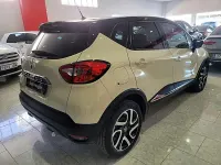 Usado Renault Captur XMOD 120 CV (88 kW) 2017 Beige SUV