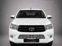 Usado Toyota HiLux 150 CV (110 kW) 2020 Blanco Pickup/Camioneta