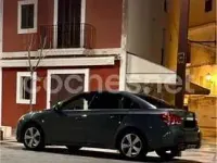 Usado Chevrolet Cruze LT 141 CV (103 kW) 2011 Gris / plata Berlina