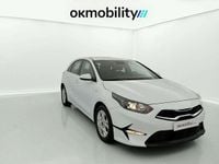 Używany Kia Ceed 120 KM (88 kW) 2022 Biały Hatchback