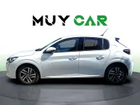Usado Peugeot 208 Allure 102 CV (75 kW) 2020 Blanco Utilitario