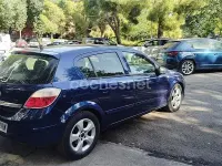 Usado Opel Astra Cosmo 100 CV (73 kW) 2006 Azul Berlina