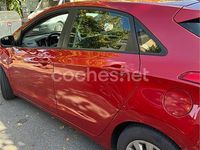 Usado Hyundai i30 90 CV (66 kW) 2015 Rojo Berlina
