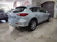 Usado Infiniti QX50 Premium 320 CV (235 kW) 2017 Gris / plata SUV