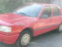 Usado Peugeot 309 65 CV (47 kW) 1993 Rojo Utilitario