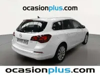 Usado Opel Astra Excellence 136 CV (100 kW) 2015 Blanco Familiar