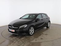 Usado Mercedes A180 Urban 122 CV (89 kW) 2017 Negro Utilitario