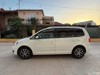 Usado VW Touran Edition 105 CV (77 kW) 2014 Blanco Monovolumen