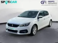 Używany Peugeot 308 Active 130 KM (95 kW) 2022 Biały Sedan/Limuzyna
