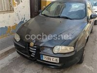 Usado Alfa Romeo 147 Impression 105 CV (77 kW) 2003 Negro Utilitario