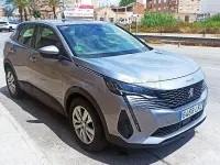 Usado Peugeot 3008 Active 130 CV (95 kW) 2021 Gris / plata SUV
