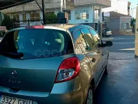 Usado Renault Clio II 75 CV (55 kW) 2010 Beige Berlina