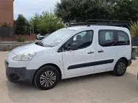 Usado Peugeot Partner Tepee 75 CV (55 kW) 2014 Blanco Monovolumen