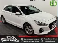 Usado Hyundai i30 120 CV (88 kW) 2018 Blanco Berlina