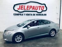 Usado Toyota Avensis Active 126 CV (92 kW) 2009 Gris / plata Berlina