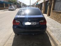 Usado BMW 318 122 CV (89 kW) 2007 Azul Berlina