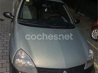 Usado Renault Clio II Authentique 70 CV (51 kW) 2006 Verde Berlina