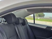 Usado VW Jetta Advance 105 CV (77 kW) 2011 Blanco Berlina