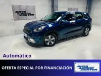 Usado Kia Niro 141 CV (103 kW) 2018 Azul SUV