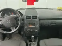 Usado Mercedes A180 Exclusive 109 CV (80 kW) 2010 Marrón Monovolumen