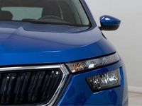 Usado Skoda Kamiq Ambition 110 CV (80 kW) 2022 Azul SUV
