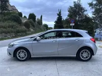 Usado Mercedes A180 Style 122 CV (89 kW) 2014 Gris / plata Utilitario