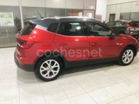 Usado Seat Arona FR 150 CV (110 kW) 2023 Granate SUV