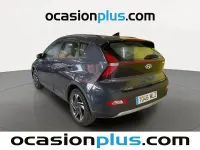 Usado Hyundai Bayon 101 CV (74 kW) 2023 Gris SUV