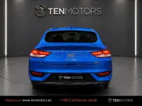 Usado Hyundai i30 120 CV (88 kW) 2018 Azul Berlina