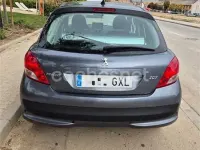 Usado Peugeot 207 75 CV (55 kW) 2010 Gris / plata Berlina