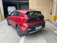 Usado Hyundai Bayon 101 CV (74 kW) 2022 Rojo SUV