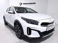 Usado Kia XCeed 100 CV (73 kW) 2024 Blanco SUV