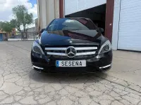 Usado Mercedes B200 136 CV (100 kW) 2014 Negro Monovolumen