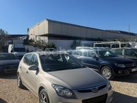 Usado Hyundai i30 Style 128 CV (94 kW) 2010 Beige Berlina