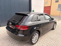 Usado Audi A3 110 CV (80 kW) 2014 Negro Berlina