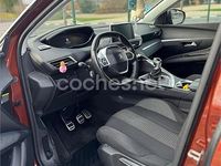Usado Peugeot 3008 Active 130 CV (95 kW) 2020 Granate SUV